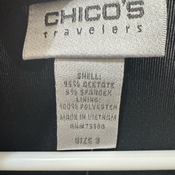 Chico’s Travelers Chiffon Textured Front Top Size XL - Picture 4 of 5